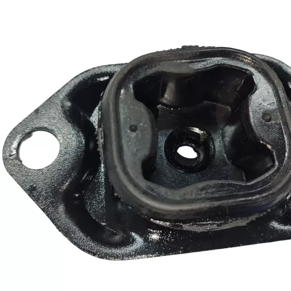 Soporte izquierdo motor Renault Duster 2.0 (2)